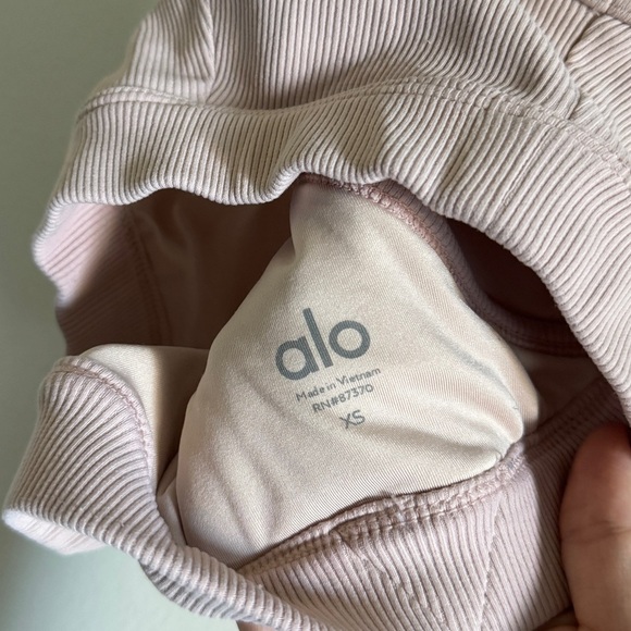 Alo Togetherness Sports Bra Size XS Light Pink Ribbed - Picture 3 of 5